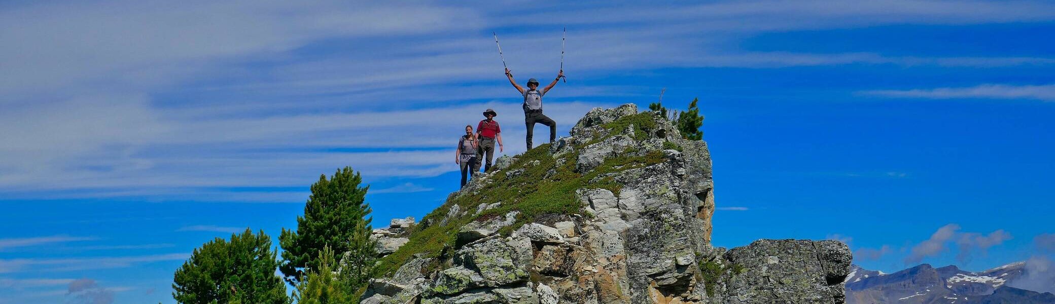 Jessica, Martin und Jaime im Illhorn-Westgrat | © Jens Köhler